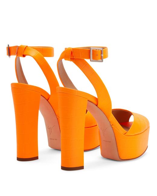 Zapatos Betty con plataforma de 120mm Giuseppe Zanotti de color Orange