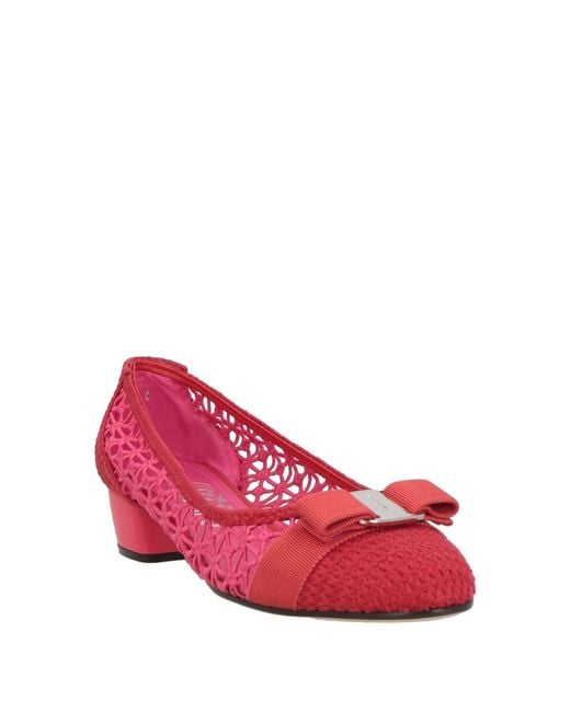 Ferragamo Pink Pumps