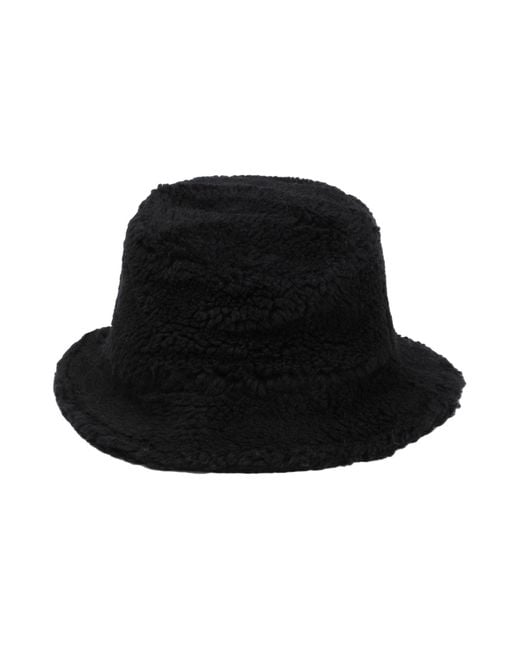 Stand Studio Black Hat