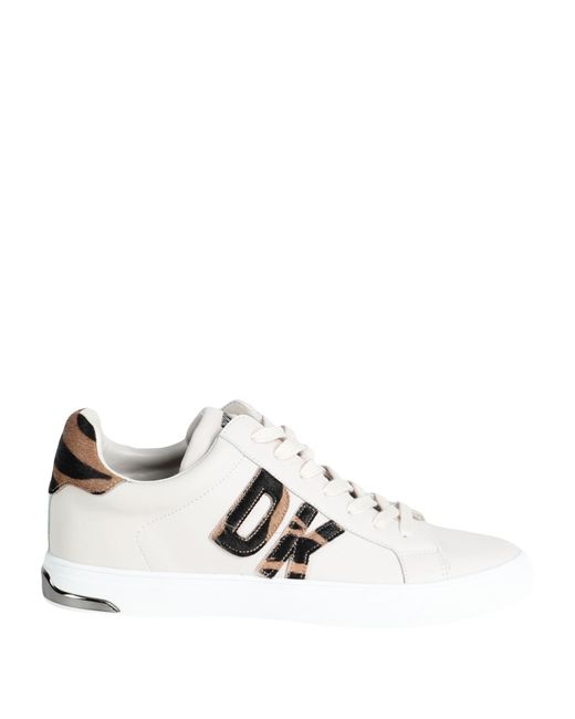 Sneakers di DKNY in White