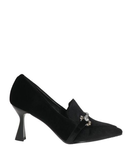 Tosca Blu Black Pumps