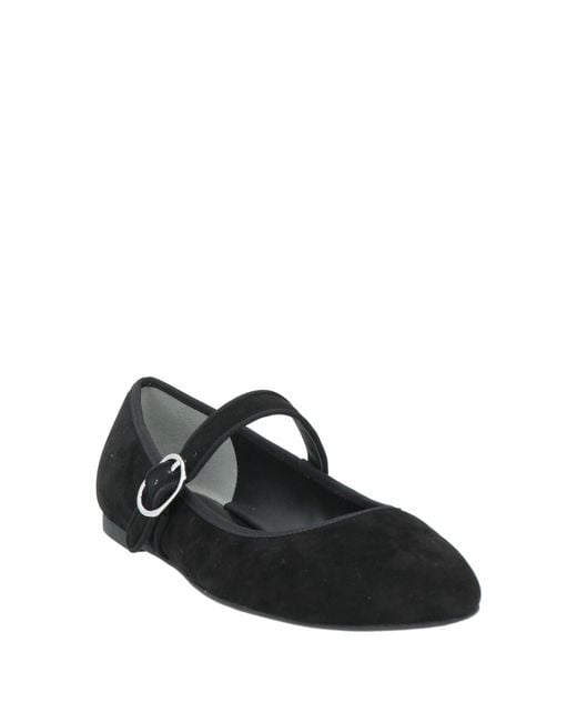 Stuart Weitzman Black Ballet Flats Leather