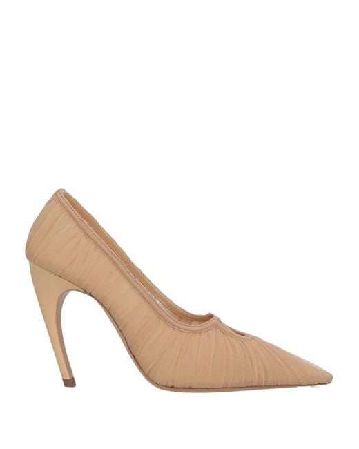 Nensi Dojaka Natural Pumps