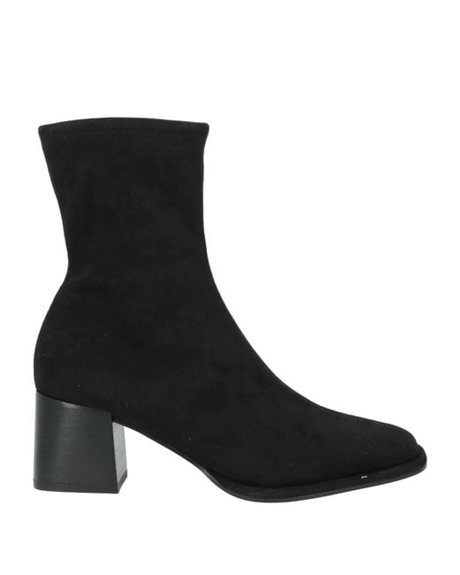 Steve Madden Black Ankle Boots