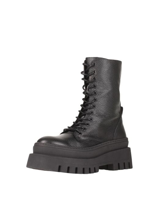 Steve Madden Black Stiefelette