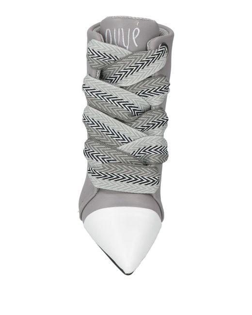 Ovyè Gray Ankle Boots
