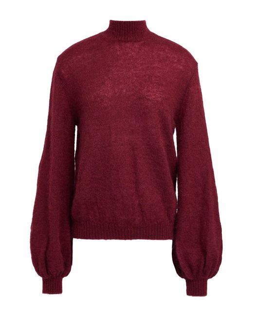 Dolcevita di Alberta Ferretti in Red