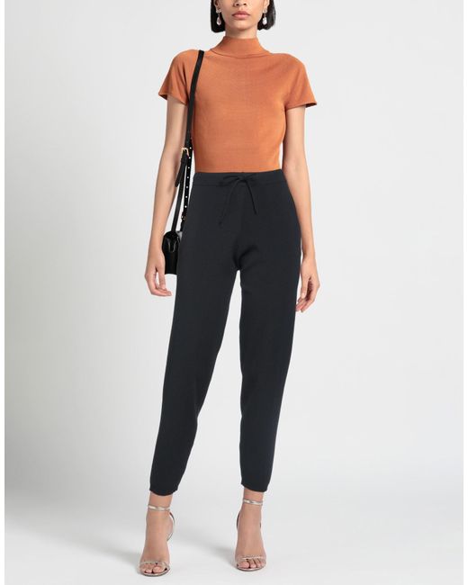 Caractere Blue Pants