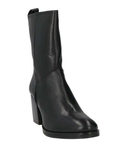 Nila & Nila Black Ankle Boots Leather