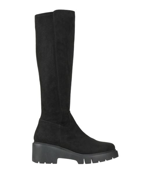 Unisa Black Boot Textile Fibers