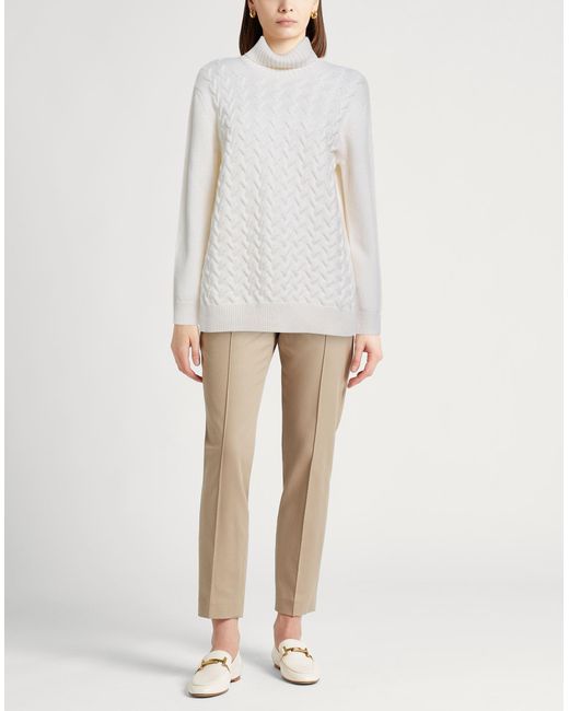 Moorer White Turtleneck
