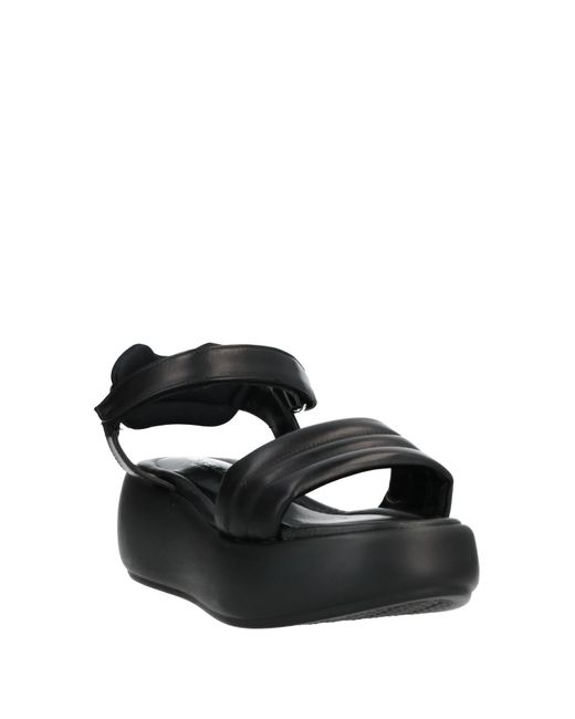 Stele Black Sandals