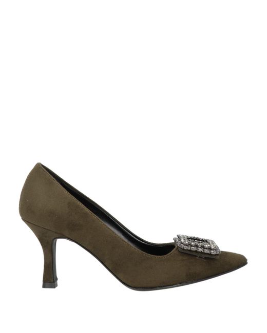 Ovyè Metallic Pumps