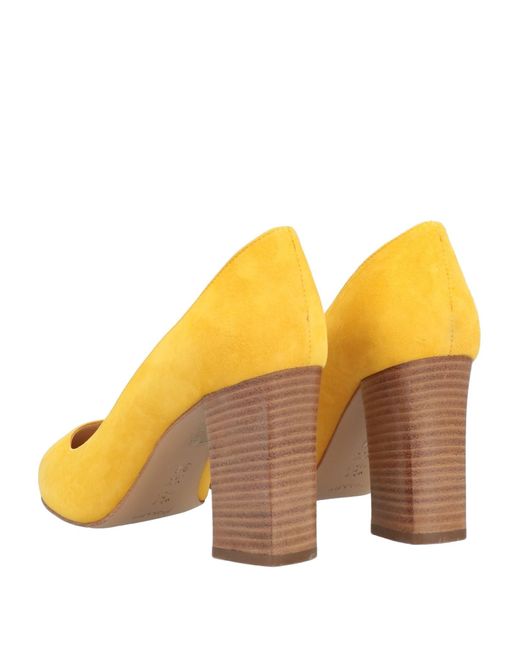 canary yellow pumps