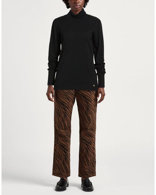 Yes Zee Black Turtleneck