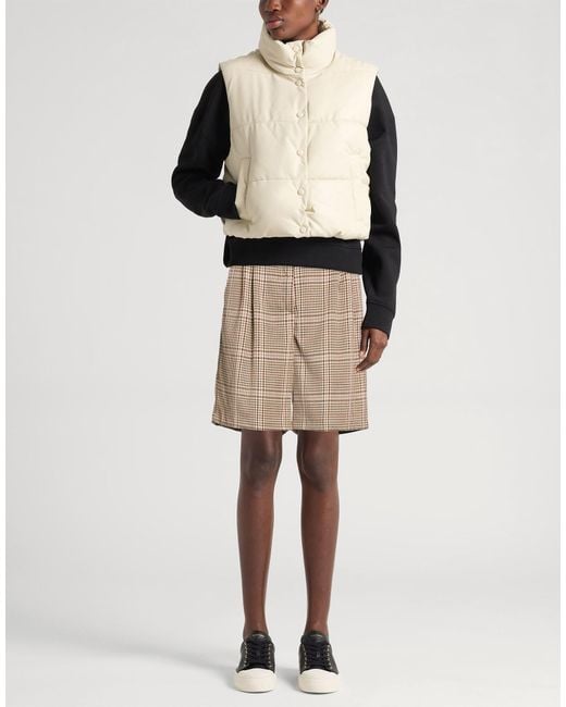Haveone Natural Shorts & Bermuda Shorts Polyester, Viscose, Elastane