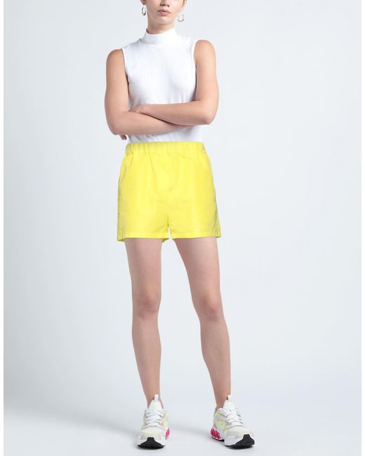 Shorts E Bermuda di MSGM in Yellow