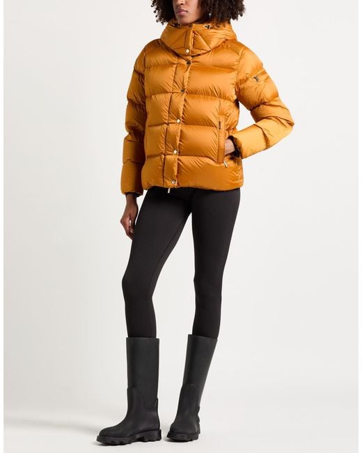 Moorer Orange Puffer
