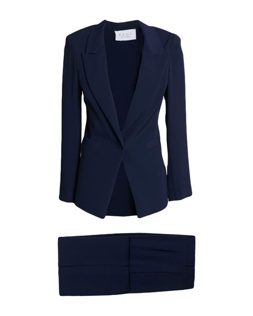 Kaos Blue Suits