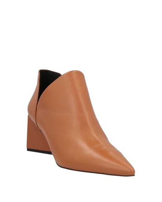 Carrano Brown Ankle Boots