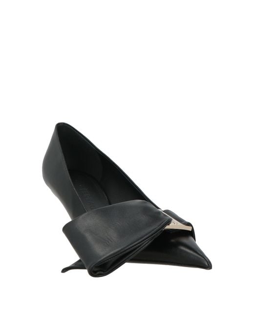Ferragamo Black Pumps