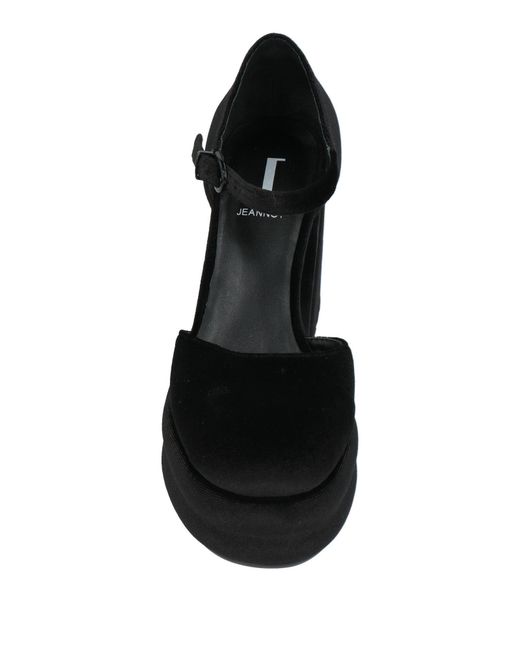 Jeannot Black Pumps