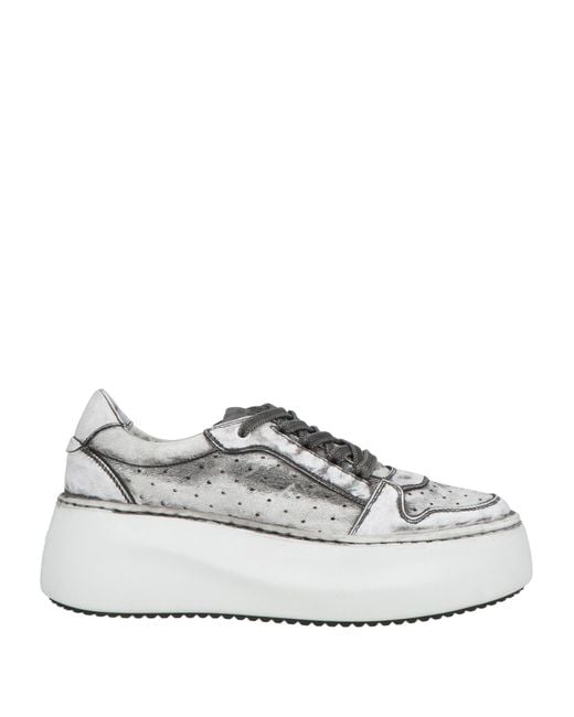 Vic Matié White Trainers