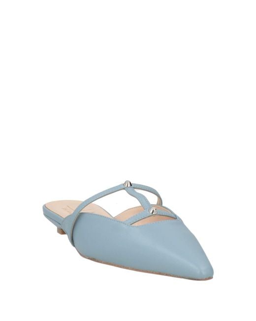 J.A.P. JOSE ANTONIO PEREIRA White Mules & Clogs