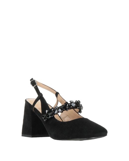 Alma En Pena. Black Pumps