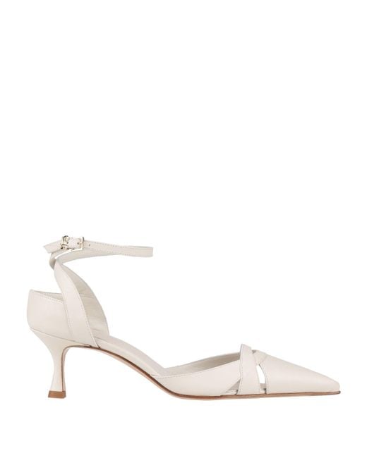 Sergio Levantesi Natural Pumps Leather