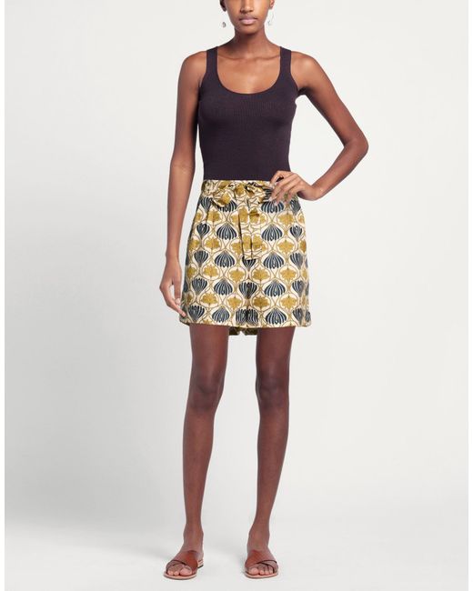 Max Mara Gray Shorts & Bermuda Shorts Silk