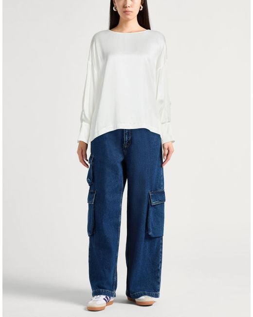 Top Kaos de color White