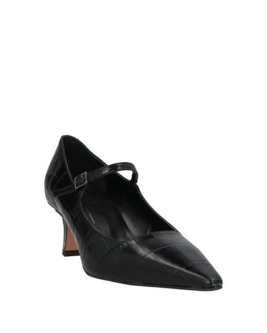 J.A.P. JOSE ANTONIO PEREIRA Black Pumps Leather