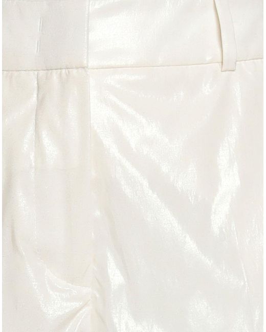 Peserico White Shorts & Bermudashorts