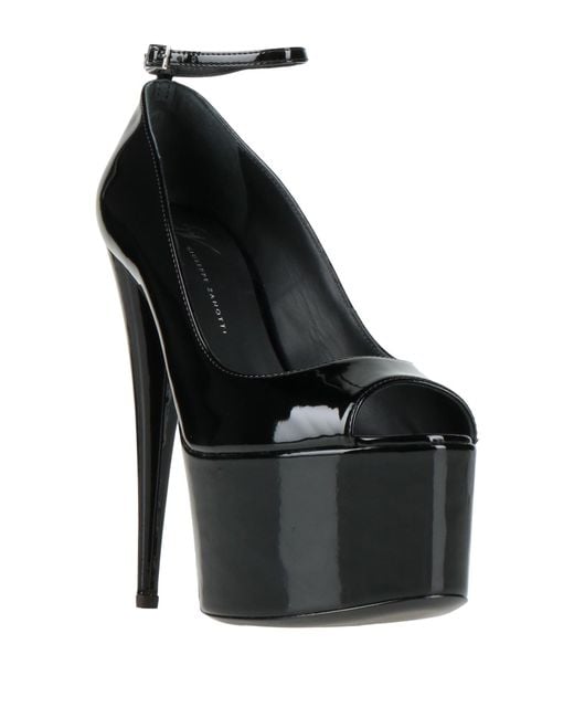 Giuseppe Zanotti Black Pumps