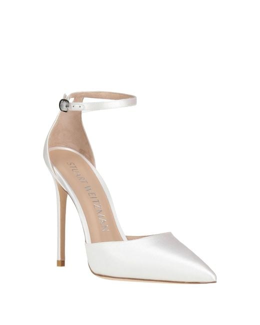Stuart Weitzman White Pumps Textile Fibers