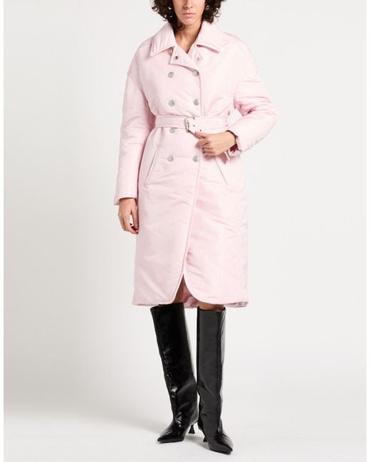 Philosophy Di Lorenzo Serafini Pink Mantel