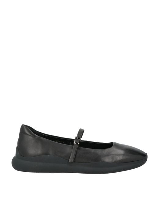 Emanuélle Vee Black Ballet Flats Leather