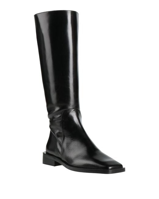 Zinda Black Boot Leather