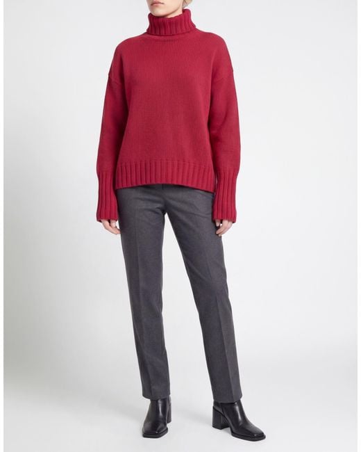Aragona Red Turtleneck