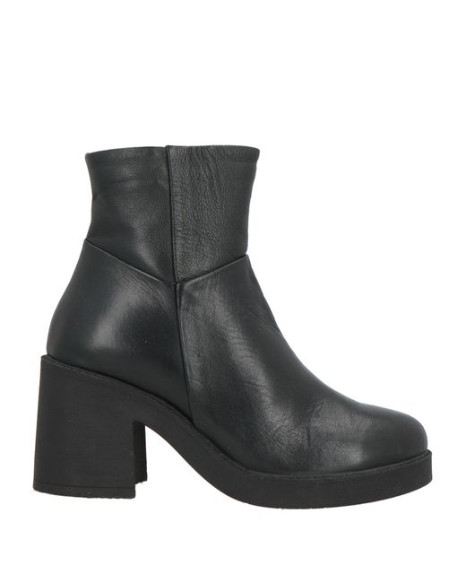 BUENO Black Ankle Boots Leather