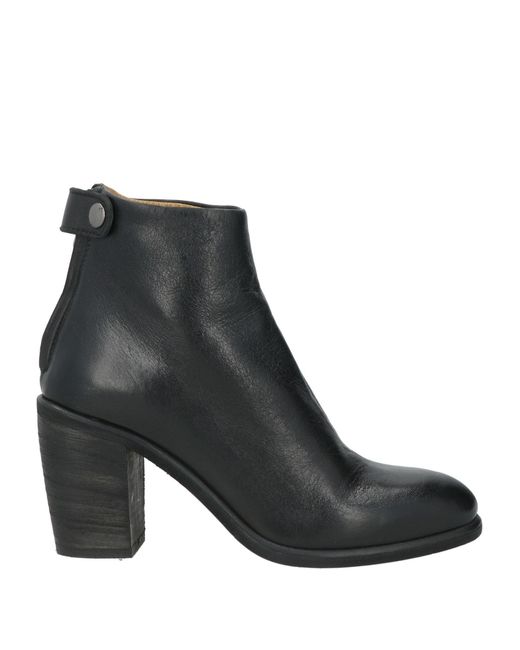 Zoe Black Ankle Boots
