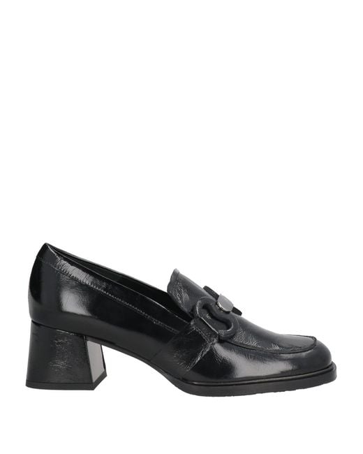 Zinda Black Loafer