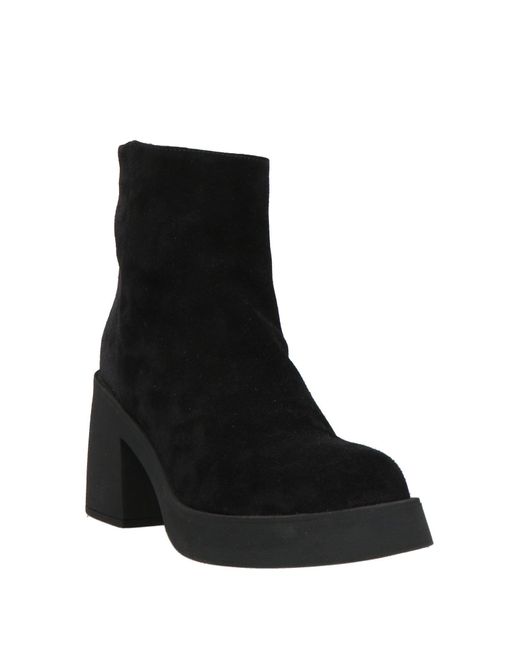 ESSENTIAL L.A.B. Black Ankle Boots