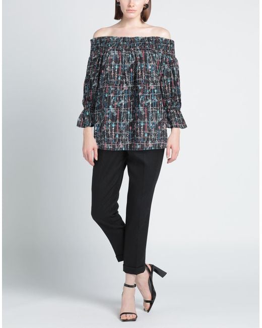Top CONNOR & BLAKE de color Gray