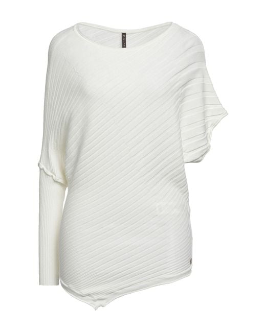 Pullover Manila Grace de color White
