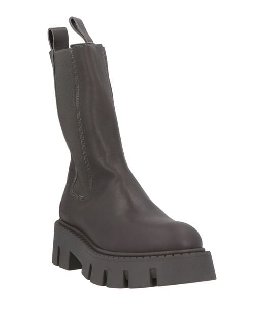 COPENHAGEN Brown Ankle Boots