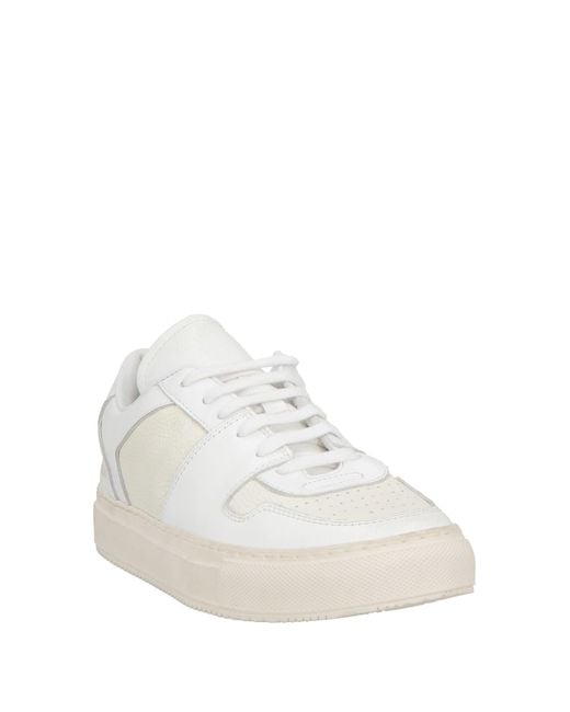 Sneakers di Common Projects in White
