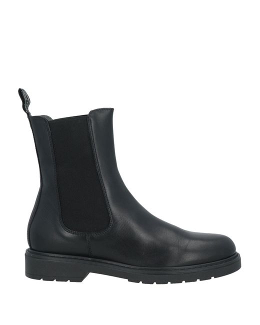Nero Giardini Black Ankle Boots