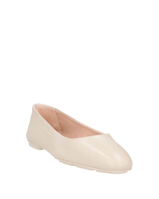 Stuart Weitzman Natural Ballet Flats